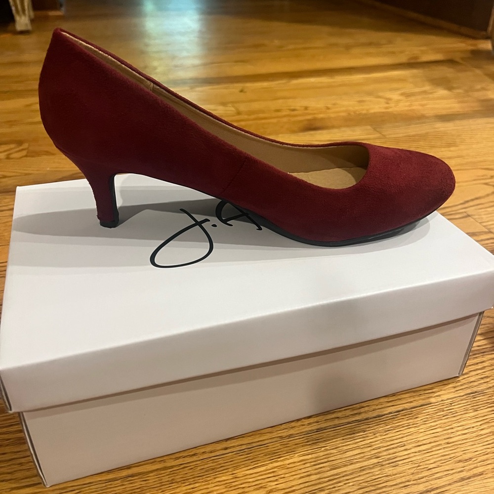 Elegant Burgundy Heels